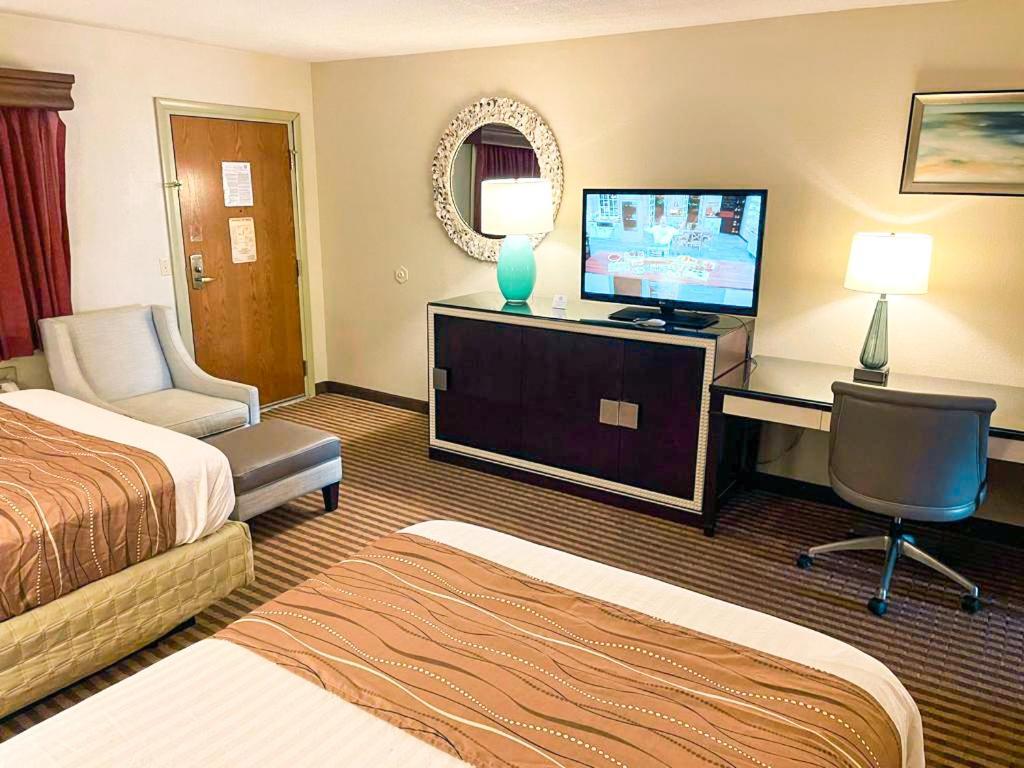 Hotel Eleven Boutique Llc Emporia